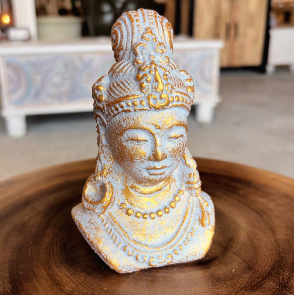 Statue tête de divinité – pierre moulée patinée