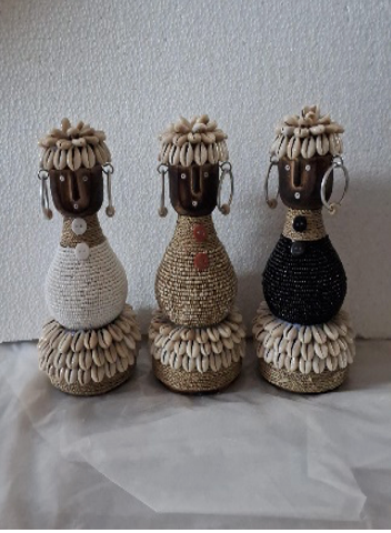 STATUES DECORATION COLORS